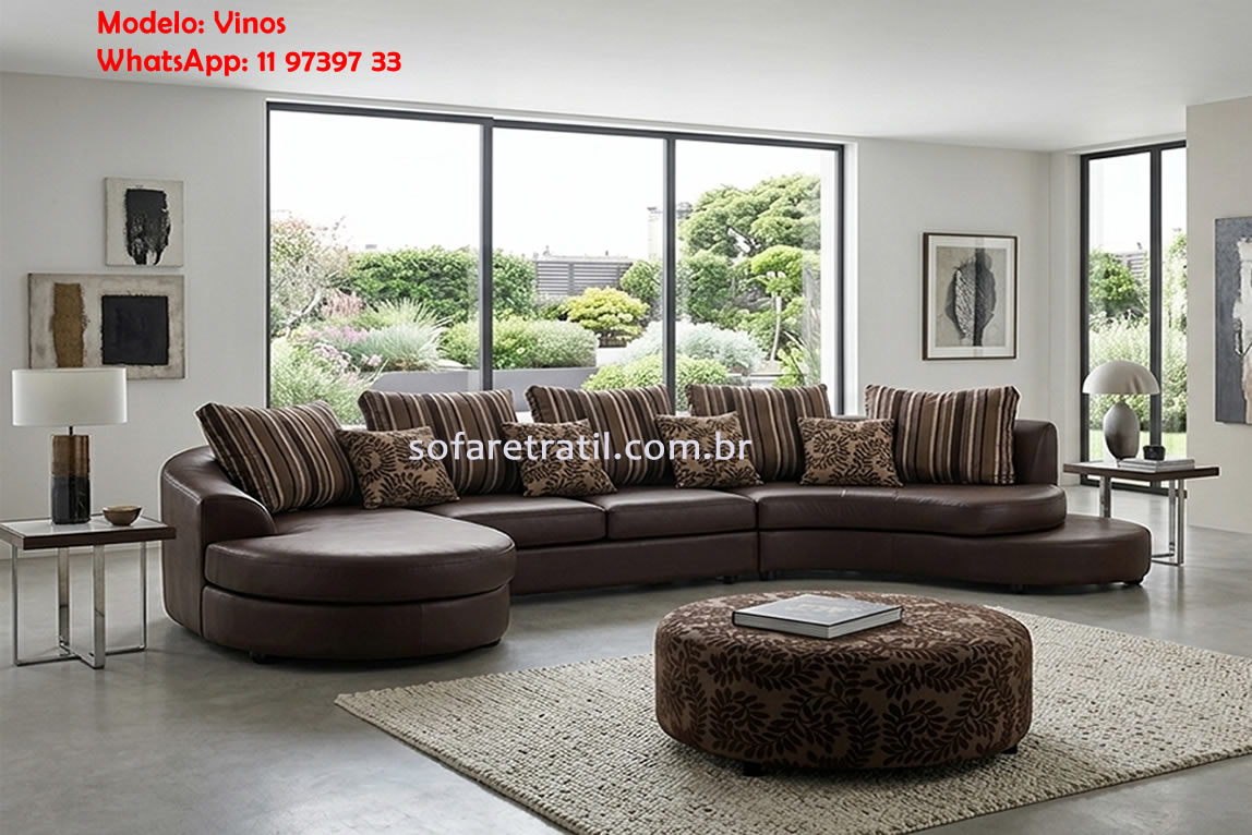 Sofá com chaise em desenho arredondado